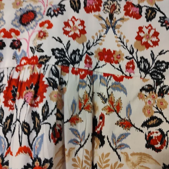 LOFT Floral Cream Blouse with Red and Navy Accents - Picture 5 of 8